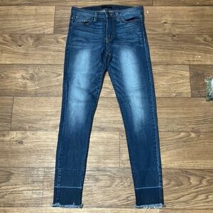 Needs a Zipper – High Rise Skinny Flying Monkey Jeans